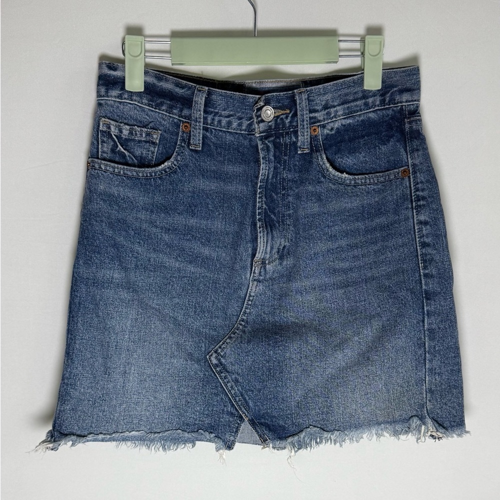 Lucky Brand denim skirt • Women’s size 0/25